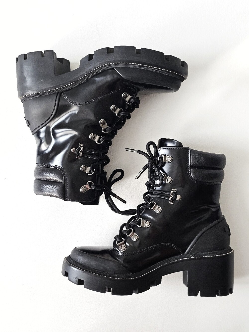 Tory Burch Leather Lug Sole Combat Hiking Boots Black Lace Up Women's Size 7